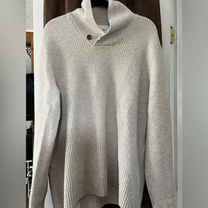 Old Navy men’s sweater